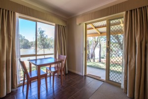 Euston Club Motel Room 22 Executive